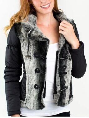 NWT Montana Co Black Grey Fur Trim Jacket Quilted Toggle Buttons Faux Chinchilla